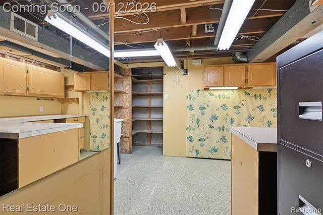 9649 Beech Daly Road, Redford, MI 48239