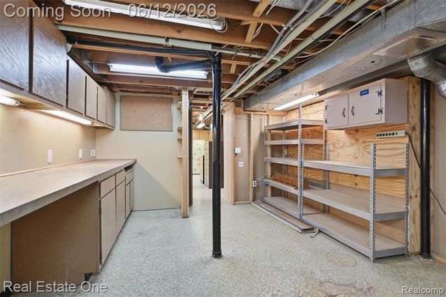 9649 Beech Daly Road, Redford, MI 48239