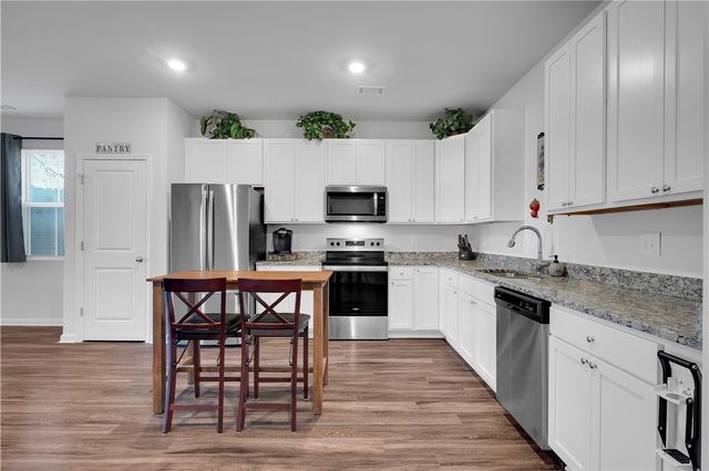 2 Nimitz Street, Greenville, SC 29609