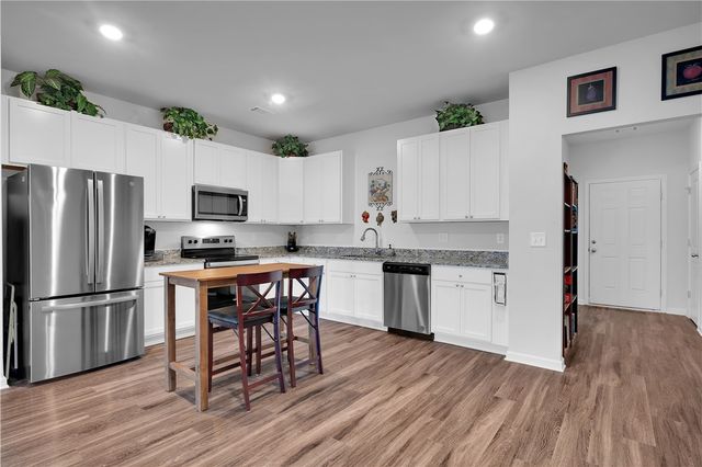 2 Nimitz Street, Greenville, SC 29609