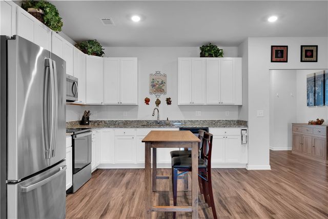 2 Nimitz Street, Greenville, SC 29609