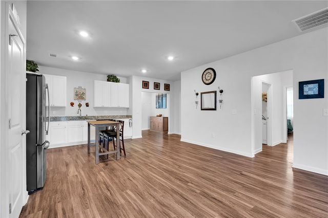 2 Nimitz Street, Greenville, SC 29609