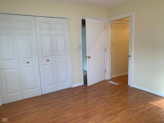 1422 Hunter Place, Columbus, IN 47203