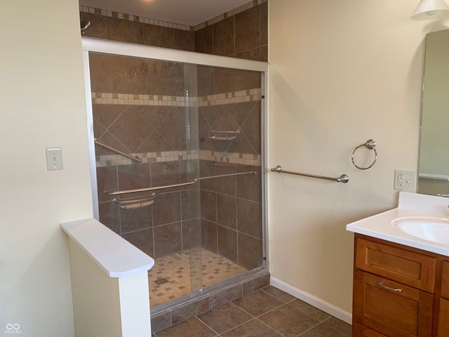 1422 Hunter Place, Columbus, IN 47203