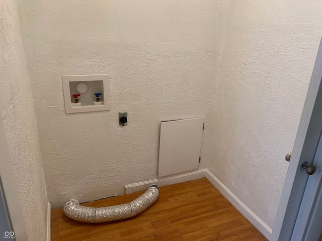 1422 Hunter Place, Columbus, IN 47203