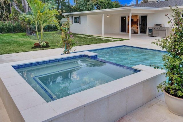 200 NW 2nd Street, Delray Beach, FL 33444