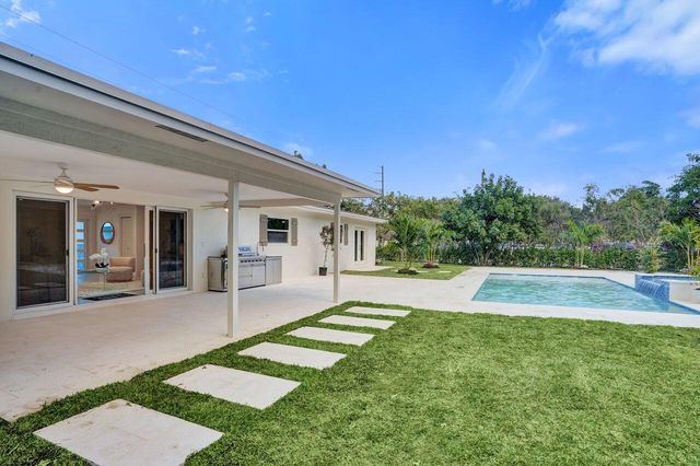 200 NW 2nd Street, Delray Beach, FL 33444