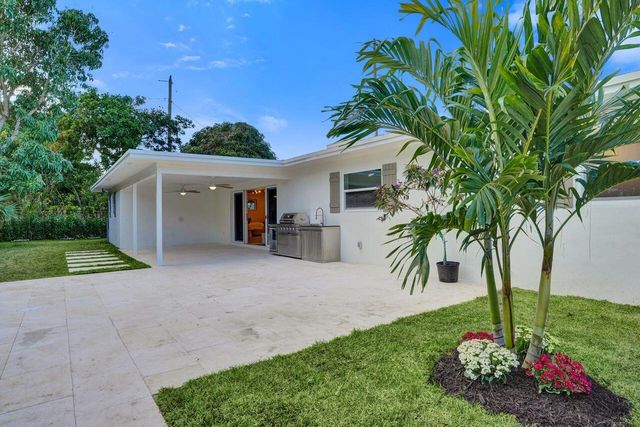 200 NW 2nd Street, Delray Beach, FL 33444