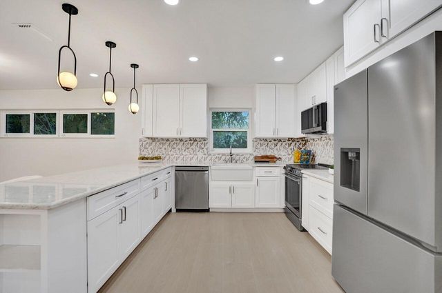 200 NW 2nd Street, Delray Beach, FL 33444