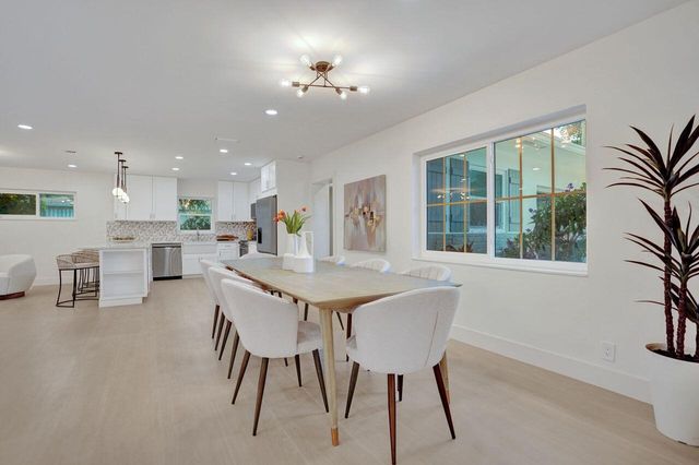 200 NW 2nd Street, Delray Beach, FL 33444