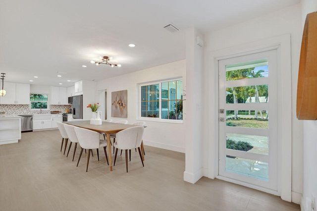 200 NW 2nd Street, Delray Beach, FL 33444