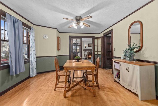 827 E WASHINGTON STREET, Appleton, WI 54911