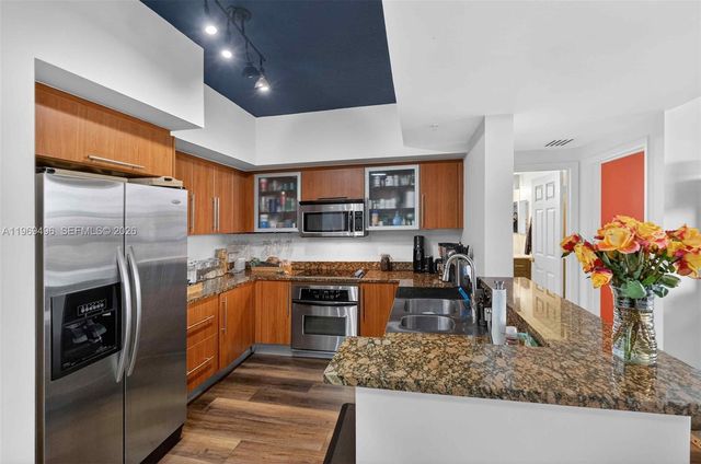 888 S Douglas Rd 1204, Coral Gables, FL 33134