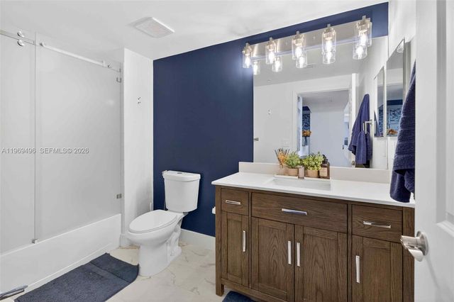 888 S Douglas Rd 1204, Coral Gables, FL 33134