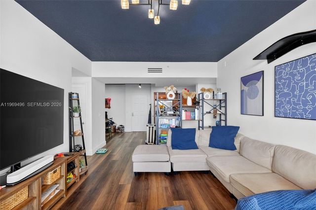 888 S Douglas Rd 1204, Coral Gables, FL 33134