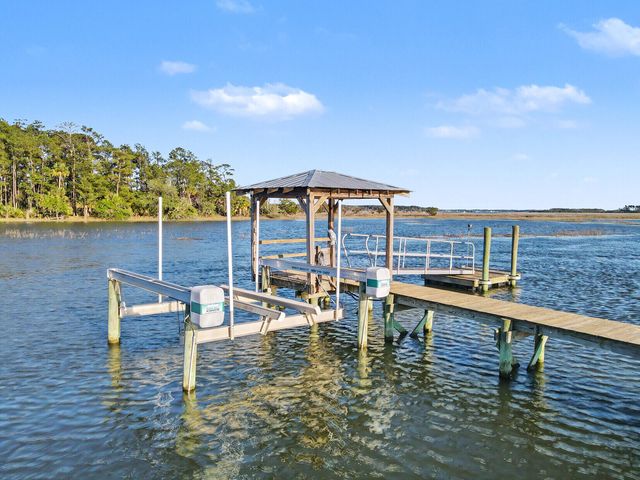 547 Little Barley Lane, Charleston, SC 29492