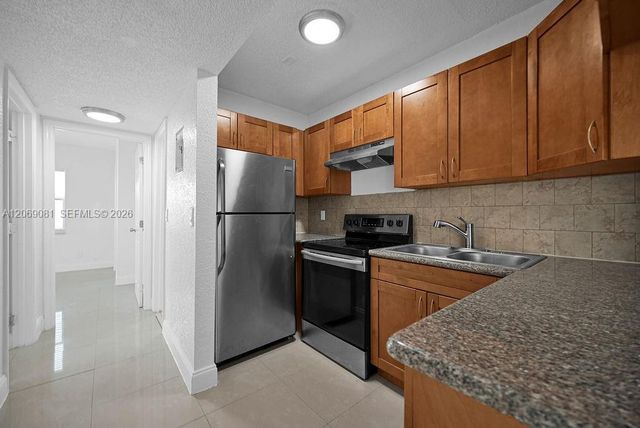 6953 SW 7th Street, Margate, FL 33068