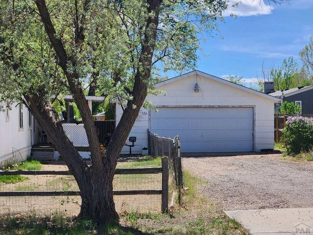 356 E Walton Dr, Pueblo, CO 81007