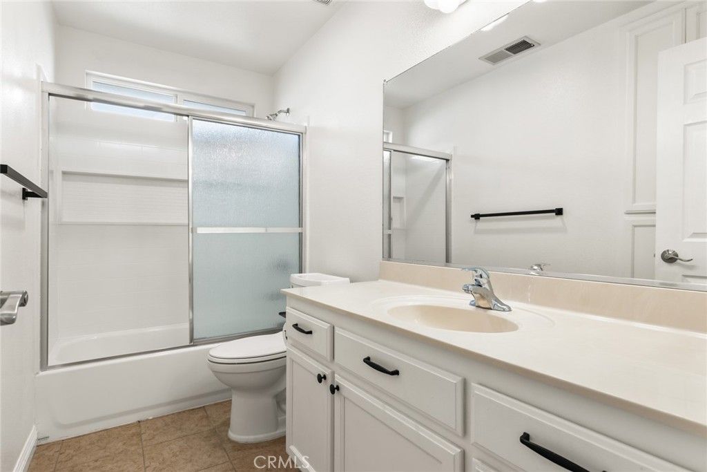 Image 20 of property listing at 596 Desiree Lane, Chico, CA 95973