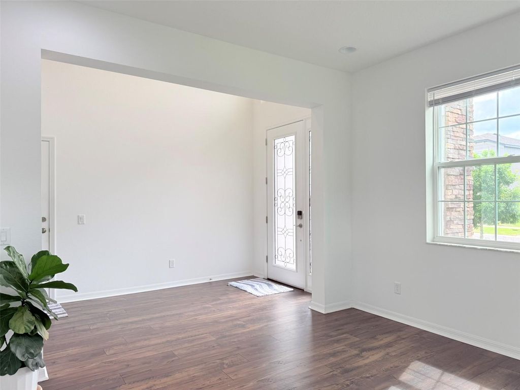Image 14 of property listing at 11131 SUNDRIFT DRIVE, Tampa, FL 33647