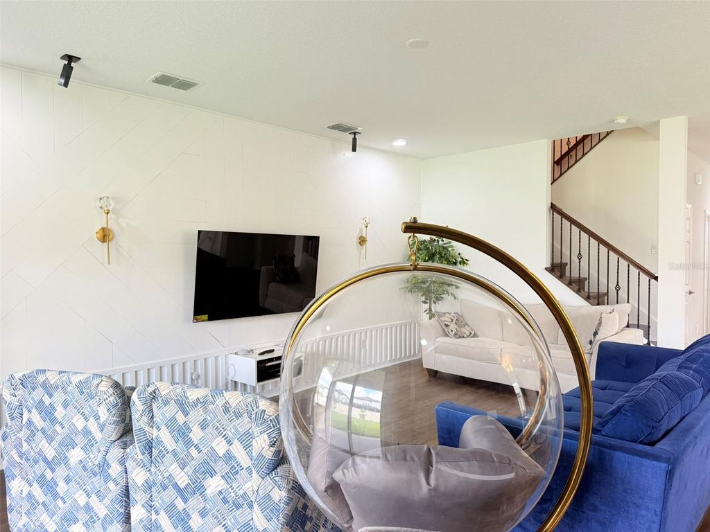 Image 37 of property listing at 11131 SUNDRIFT DRIVE, Tampa, FL 33647