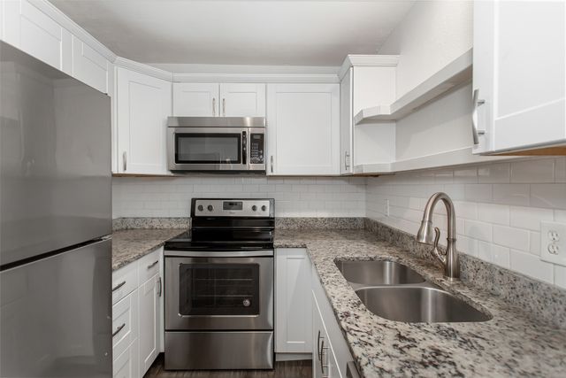 5722 Gaston Avenue D, Dallas, TX 75214