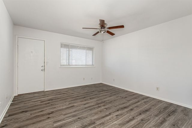 5722 Gaston Avenue D, Dallas, TX 75214