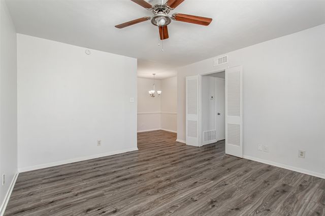 5722 Gaston Avenue D, Dallas, TX 75214