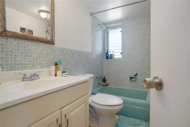 1340 Lincoln Rd 807, Miami Beach, FL 33139