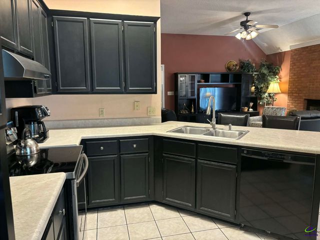 107 Deerwood Drive, Warner Robins, GA 31088