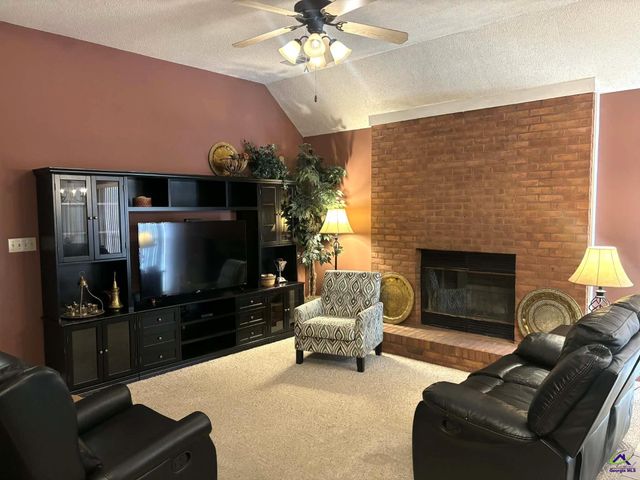 107 Deerwood Drive, Warner Robins, GA 31088