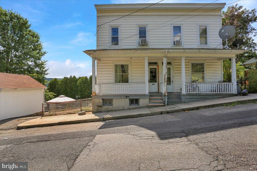 315 MORGAN AVE, Pottsville, PA 17901