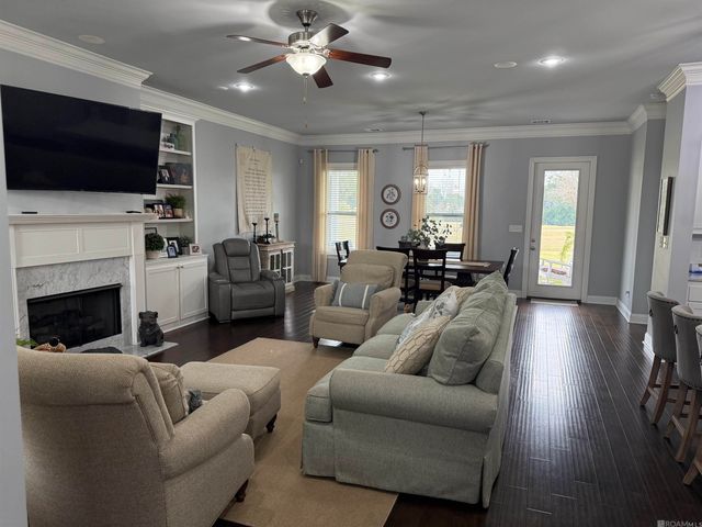 59835 Avery James Dr, Plaquemine, LA 70764