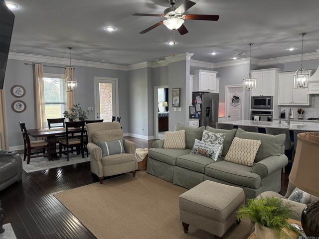 59835 Avery James Dr, Plaquemine, LA 70764