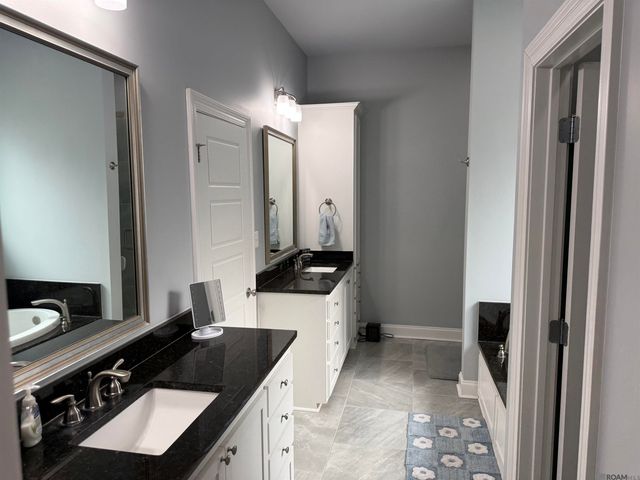 59835 Avery James Dr, Plaquemine, LA 70764