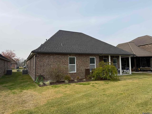 59835 Avery James Dr, Plaquemine, LA 70764