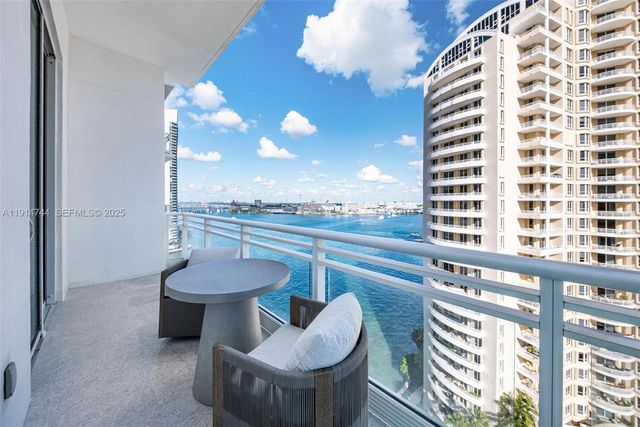 900 Brickell Key Blvd 1403, Miami, FL 33131