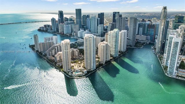 900 Brickell Key Blvd 1403, Miami, FL 33131