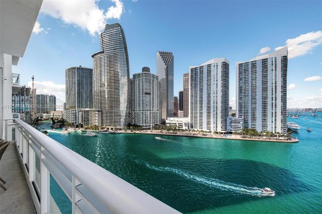900 Brickell Key Blvd 1403, Miami, FL 33131