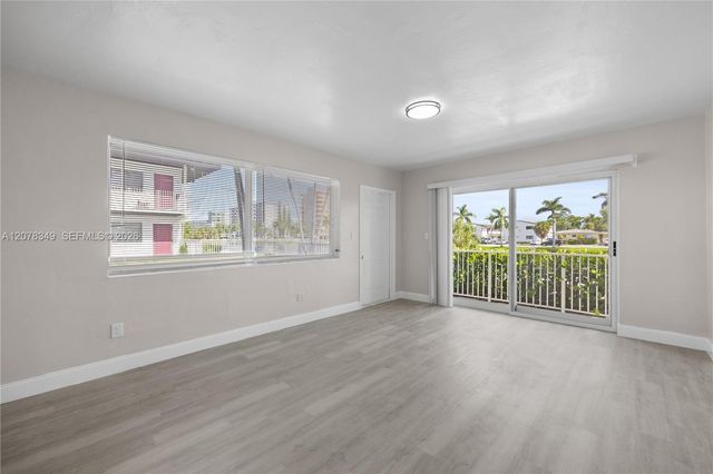1989 N Glades Drive 6, North Miami Beach, FL 33162