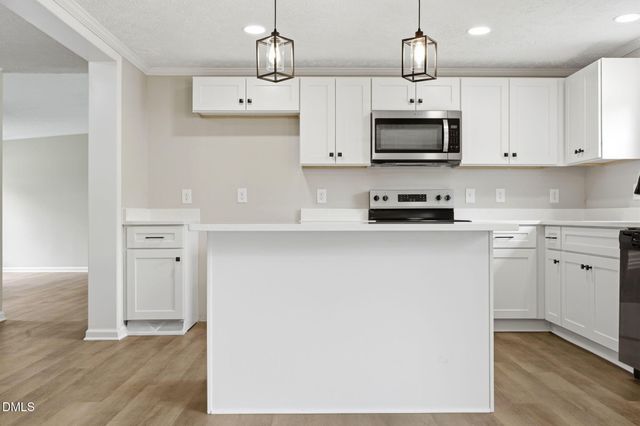102 Pineview Drive, Louisburg, NC 27549