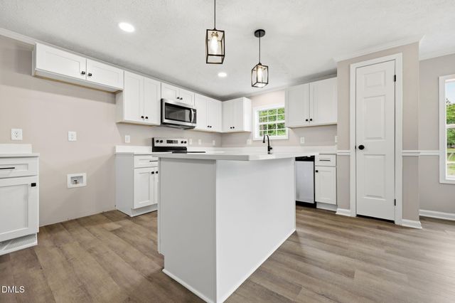 102 Pineview Drive, Louisburg, NC 27549