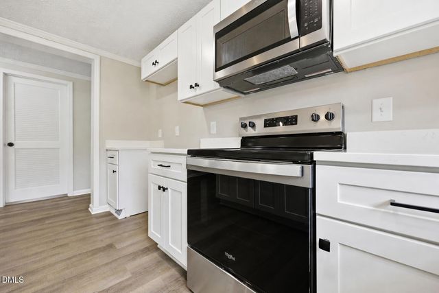 102 Pineview Drive, Louisburg, NC 27549