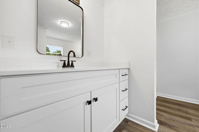 102 Pineview Drive, Louisburg, NC 27549