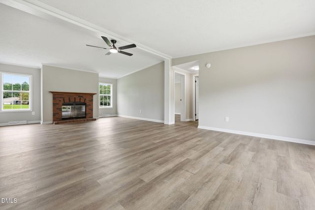 102 Pineview Drive, Louisburg, NC 27549