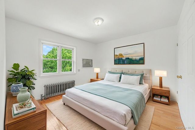 2015 36th Street, Astoria, NY 11105