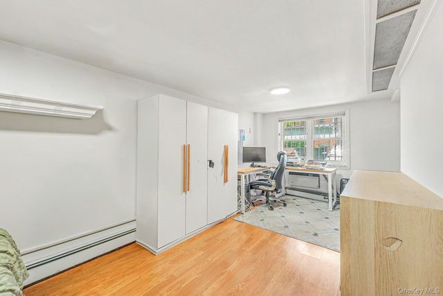 2015 36th Street, Astoria, NY 11105