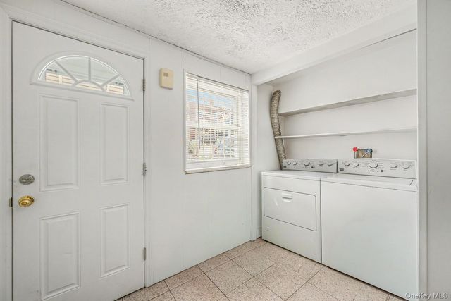 2015 36th Street, Astoria, NY 11105
