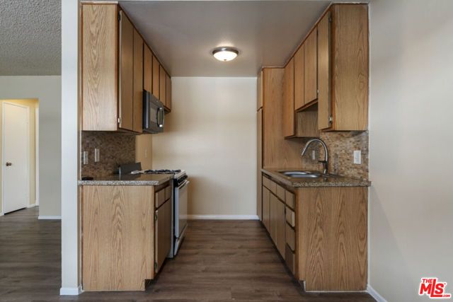 7635 Lankershim Boulevard, North Hollywood (los Angeles), CA 91605