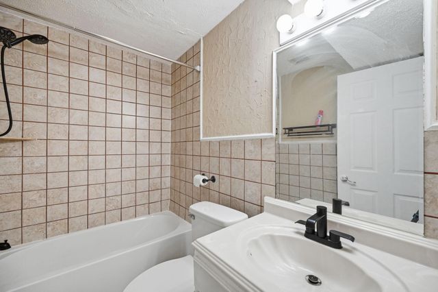 28 CHERRY LAUREL DR, Fredericksburg, VA 22405